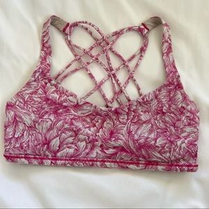 Lululemon Free to Be Wild Sports Bra. Size 6.